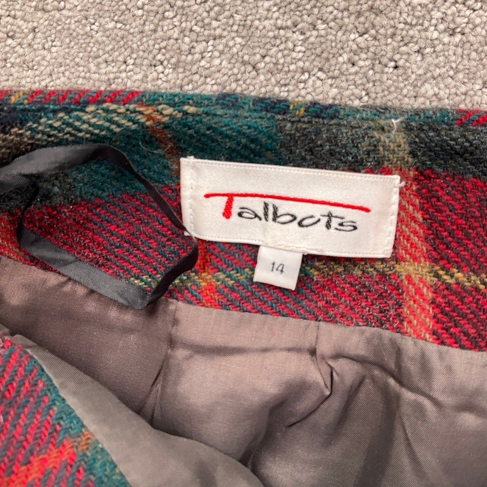 Talbots Skirt Womens 14 Red Green Plaid Wrap Button Fringe Preppy‎ Straight Wool - Picture 2 of 8